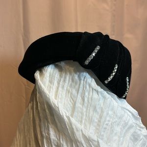 🖤 1950’s Black Velour Rhinestone Hat